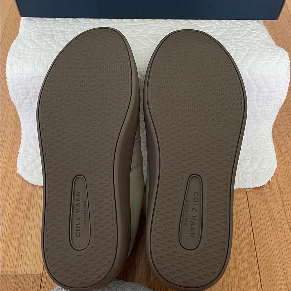 Men's Cole Haan Leather Grand Crosscourt Premier Sneakers in Silver / Gray Shoes - Picture 6 of 16